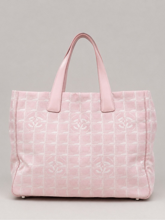CHANEL Handbags - CHANEL CC logo Pink Tote
